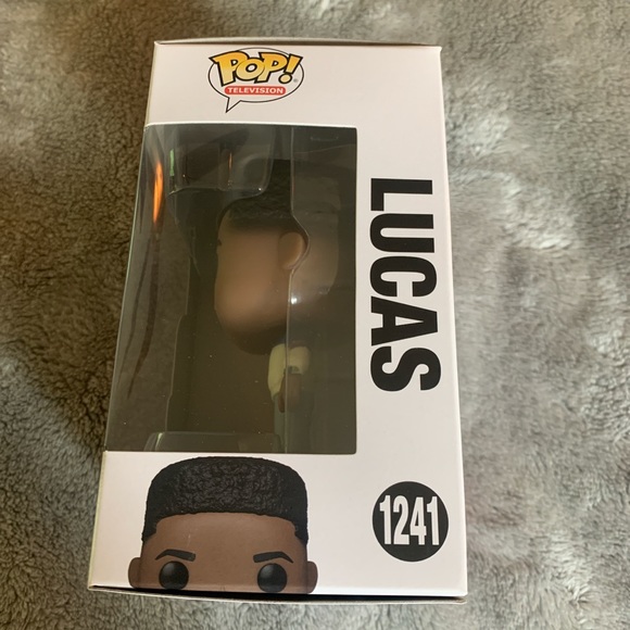 Funko Pop! Television Netflix Stranger Things 4 Lucas #1241 Vinyl Figure 2022 - Picture 4 of 8